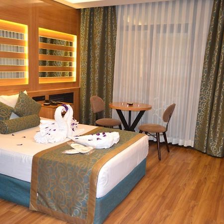 Gumus Palace Suites อิสตันบูล ภายนอก รูปภาพ