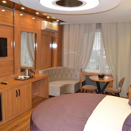 Gumus Palace Suites อิสตันบูล ภายนอก รูปภาพ