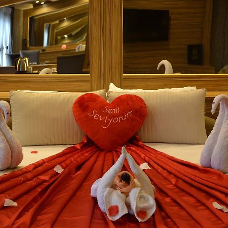 Gumus Palace Suites อิสตันบูล ภายนอก รูปภาพ