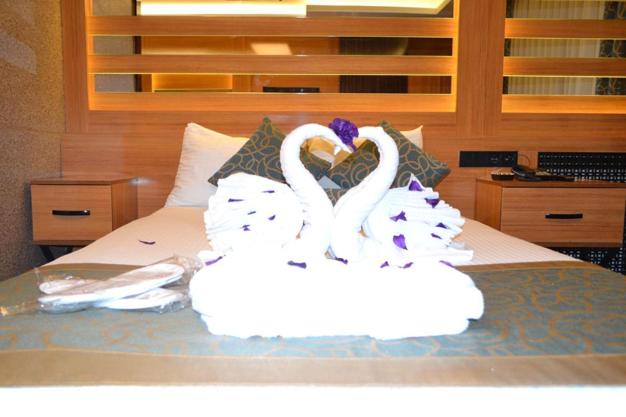 Gumus Palace Suites อิสตันบูล ภายนอก รูปภาพ